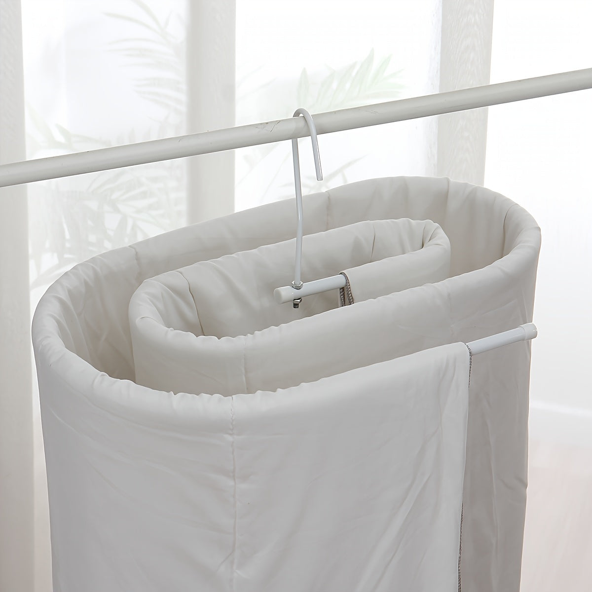 [Rotating Metal Drying Rack] 360-Degree Rotating Spiral Home Drying Rack - Metal Hanger for Quilts and Bed Sheets - Easy Installation, Bedroom Organizers And Storage