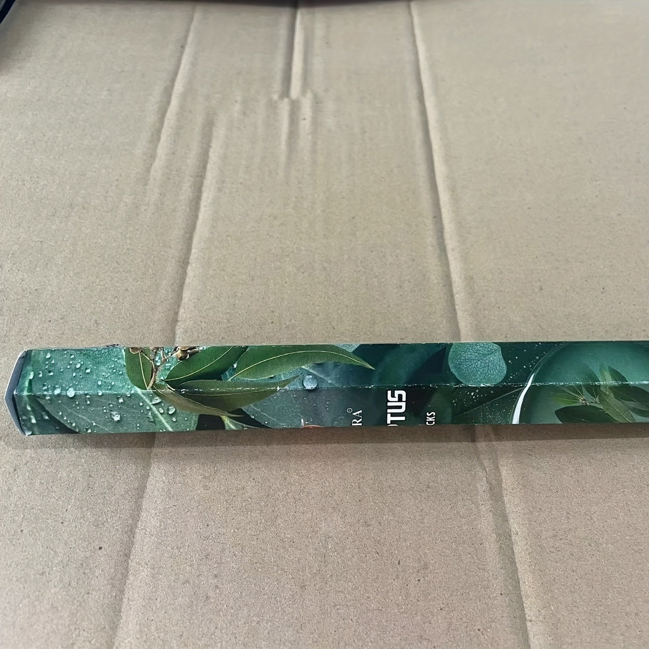 20 sticks/box - 35 scents to choose from, including incense, rose, jasmine, osmanthus and amber. These incense sticks are perfect for air purification in living rooms, bedrooms, and hotels, and are also suitable for offices and entertainment venues to rel