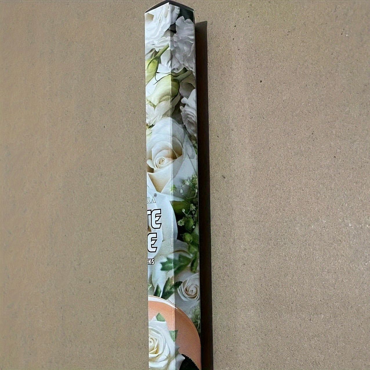 20 sticks/box - 35 scents to choose from, including incense, rose, jasmine, osmanthus and amber. These incense sticks are perfect for air purification in living rooms, bedrooms, and hotels, and are also suitable for offices and entertainment venues to rel