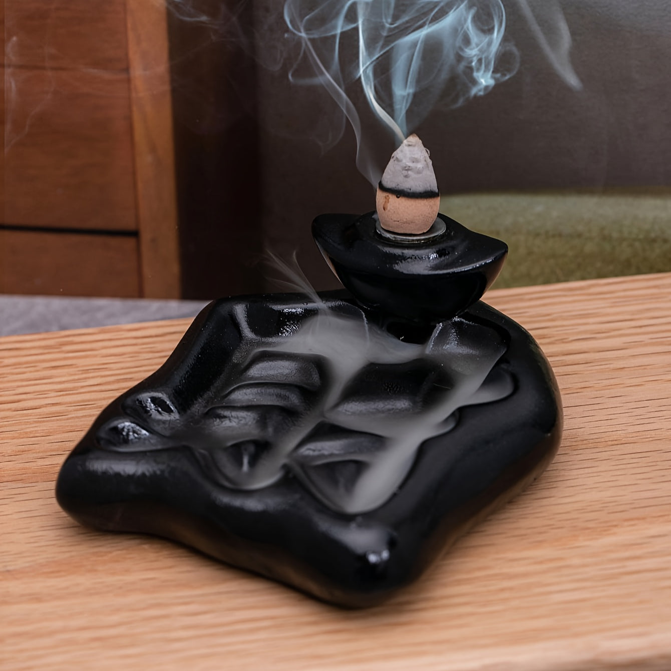 [1pc Handcrafted Moon Backflow Holder] 1pc Handcrafted Resin Moon Backflow Incense Holder, Waterfall Aromatherapy Burner with Cones for Yoga & Home Decor, Ideal for Halloween, Christmas, Easter, Hanukkah, Thanksgiving