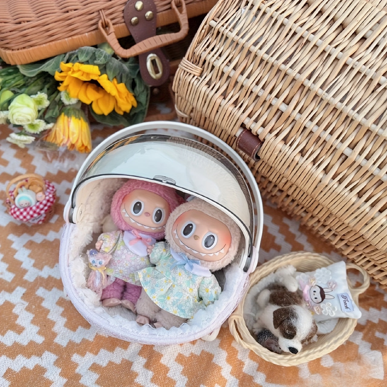 Portable Circular Carry Cradle - Labubu-Compatible Breathable Mesh Sleep Pod with High Quality Design & Shoulder Strap for Collectible Dolls, Action Figures, Travel, Home Storage, Collectible Storage