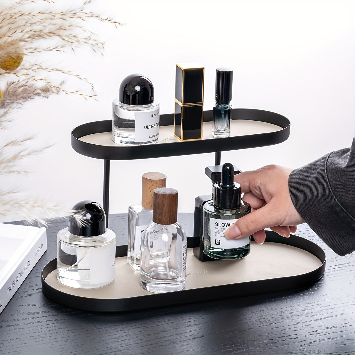 Versatile Double-Layer Oval Metal Storage Rack with Faux Leather Pad