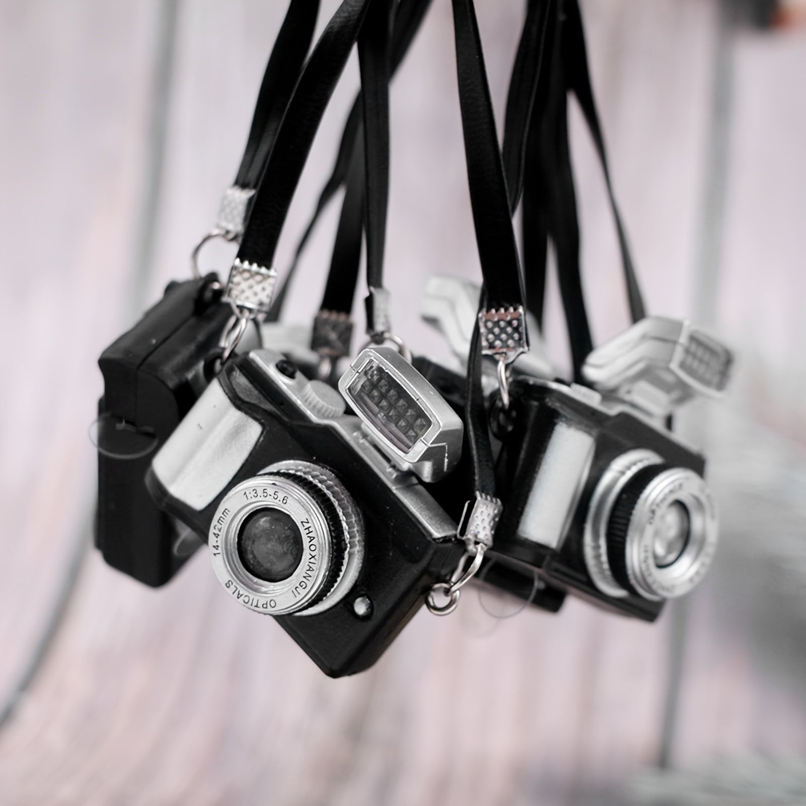 1pc miniature camera doll house decoration accessories mini ornaments house garden furniture decoration