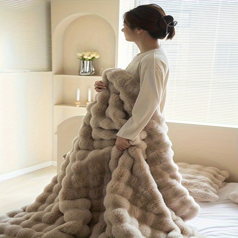 Traditional-Style Plush Double-Layer Leisure Blanket, All-Season Cozy Fleece Comforter with Non- Weave, 100% Polyester, Multipurpose, Machine Washable, No-Print Solid Pattern - Ideal for Air Conditioning, Travel, and Siesta Use, Christmas present