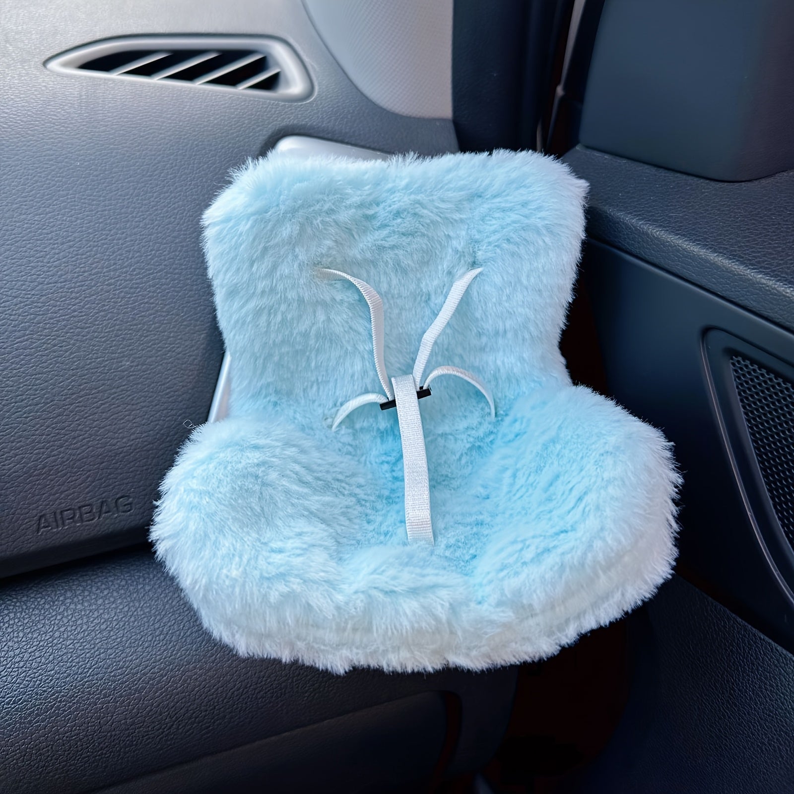 Car Dashboard Ornamen Cute Kawaii Car Seat Doll - Adorable Air Vent Clip-On Decoration, Perfect Gift for Friends, Durable Plastic Vehicle Interior Accessory