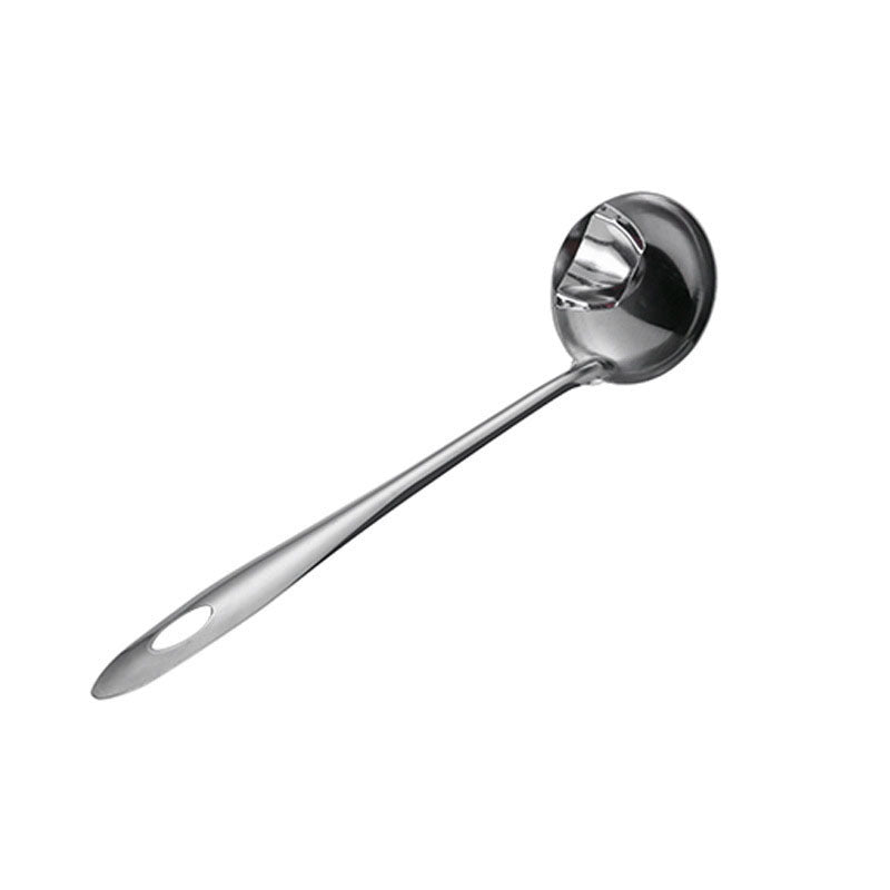 Stainless Steel Oil Separator Spoon - 1pc Fat Skimmer Ladle, Grease Strainer for Soup & Gravy, Hot Pot Oil Filter Tool with Long Handle and Pouring Spout for Kitchen Use