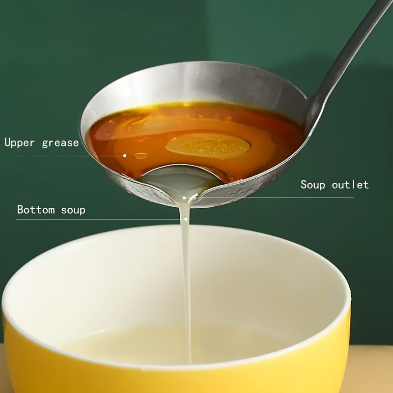 Stainless Steel Oil Separator Spoon - 1pc Fat Skimmer Ladle, Grease Strainer for Soup & Gravy, Hot Pot Oil Filter Tool with Long Handle and Pouring Spout for Kitchen Use