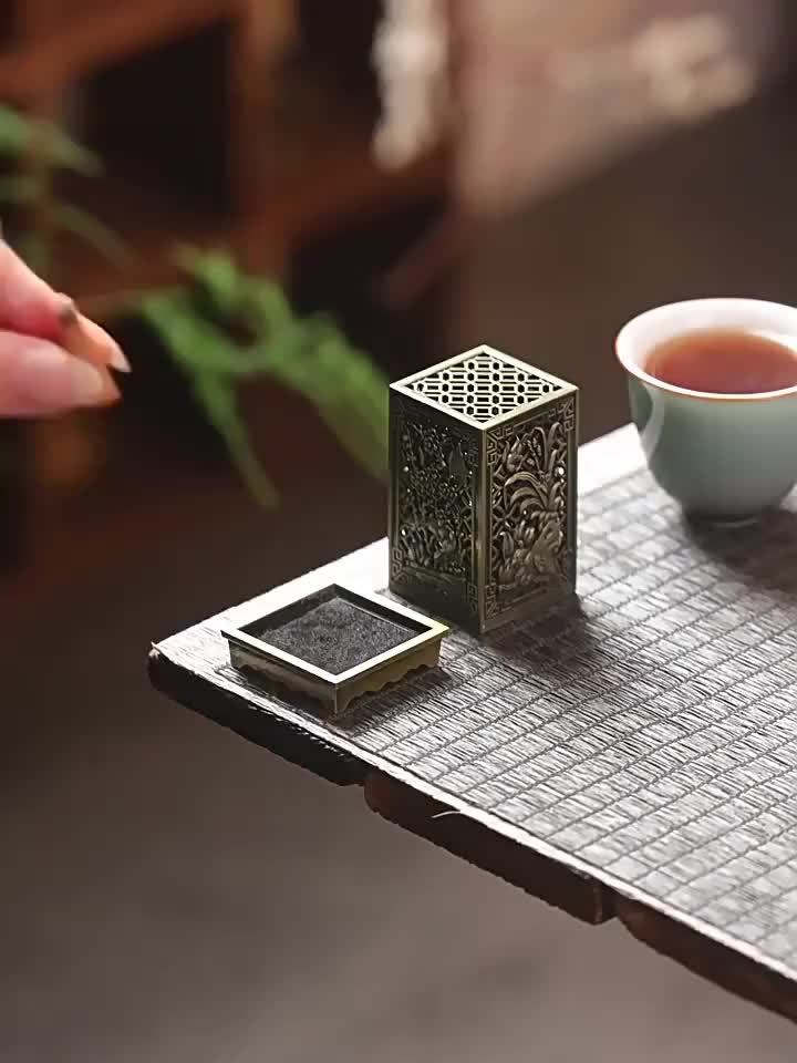 An exquisite set of metal incense burners with decorative design - multi-functional incense burners suitable for incense sticks and cones, elegant Chinese art style home decoration, suitable for Christmas, Halloween, Easter, Day of Light, Thanksgiving