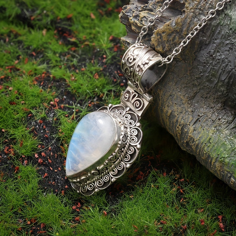 [Vintage Bohemian] 1pc Vintage Bohemian Moonstone Pendant Necklace | Alloy Construction | for Women | Daily Wear & Special Occasions | Anniversaries & Christmas