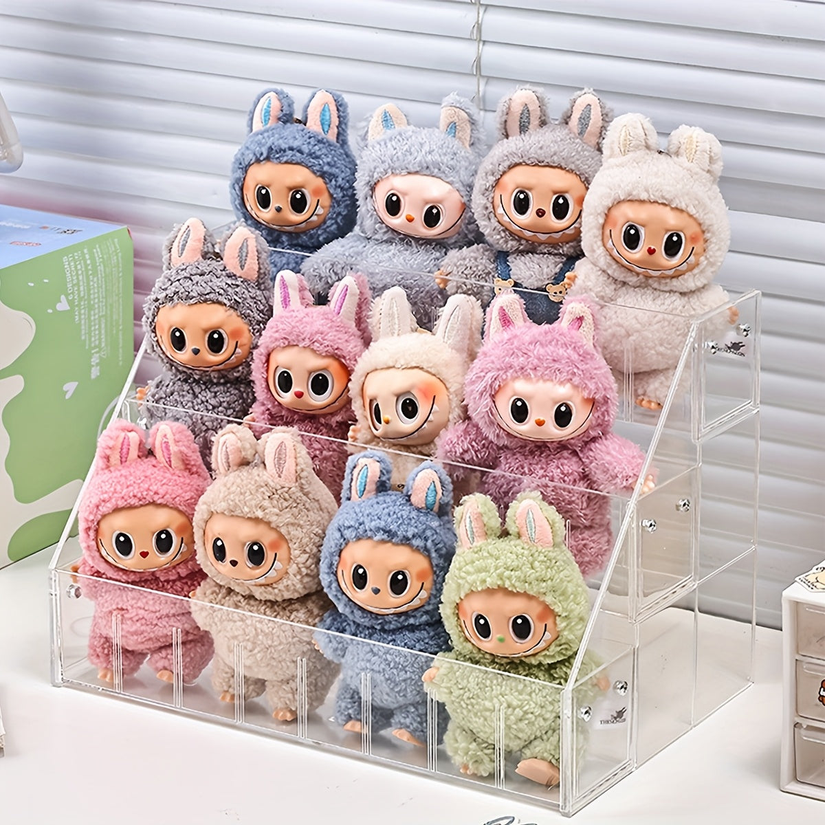 1pc LABUBU Transparent Display Stand (Dolls Not Included), Plush Toy Storage Box, 3-Tiered Staircase Organizer for LABUBU, Durable Multi-Layer Design, Perfect for Doll Collection and Display