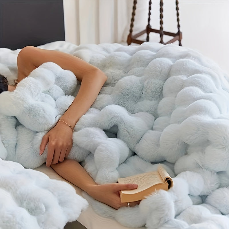 Traditional-Style Plush Double-Layer Leisure Blanket, All-Season Cozy Fleece Comforter with Non- Weave, 100% Polyester, Multipurpose, Machine Washable, No-Print Solid Pattern - Ideal for Air Conditioning, Travel, and Siesta Use, Christmas present