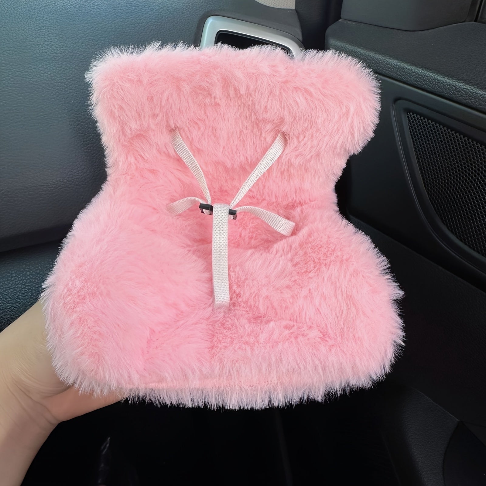 Car Dashboard Ornamen Cute Kawaii Car Seat Doll - Adorable Air Vent Clip-On Decoration, Perfect Gift for Friends, Durable Plastic Vehicle Interior Accessory