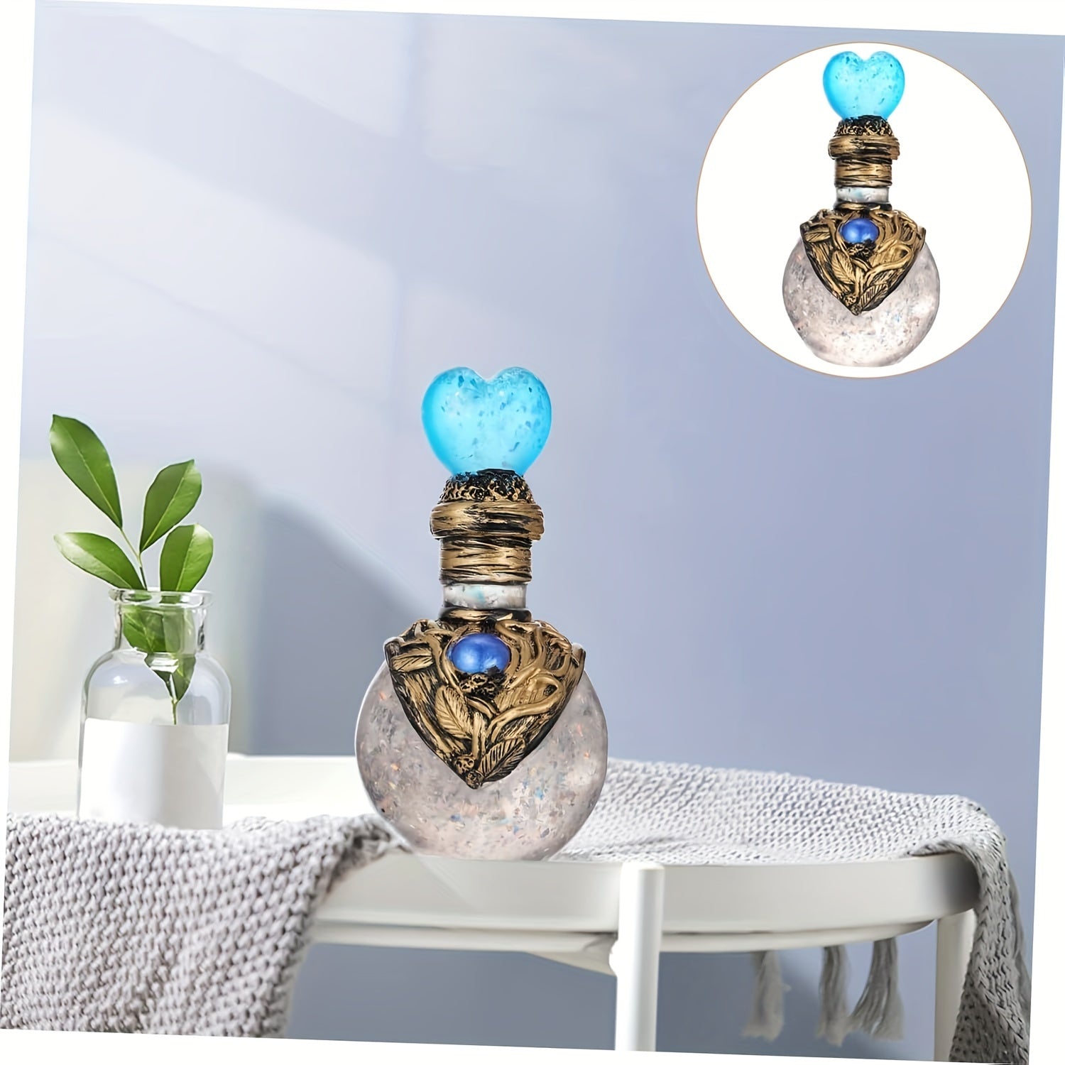 Classic Resin Magic Potion Bottle Figurine - Handcrafted Ornamental Bottle with Gem Accents - Multifunctional Decor Piece for Various Room Types, Ideal for Christmas, Halloween, Easter, Hanukkah, Thanksgiving - Decorative Collectible with No Electricity N