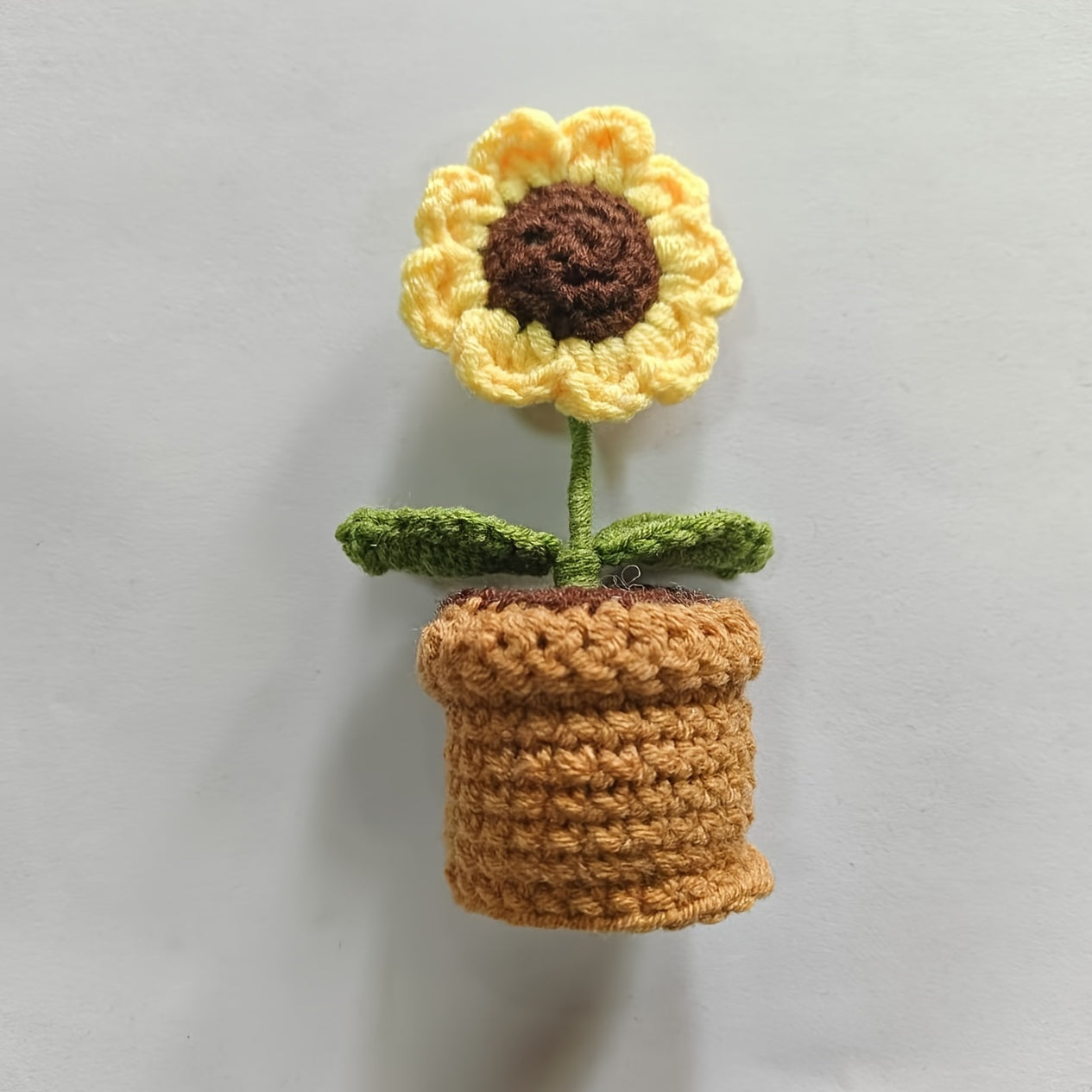 1pc Handcrafted Crochet Heart-Shaped Potted Plant, Fabric Artificial Peony Decoration, No Electricity Needed, Valentine's Day Home Decor Accent