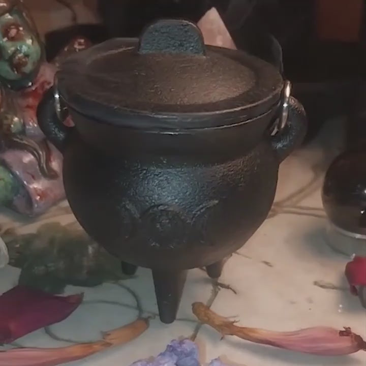 Cast Iron Cauldron With Lid And Carry Handle For Spells, Halloween Decoration Or Incense Burning, Classic Useful Practical Supplies Witchcraft Cast